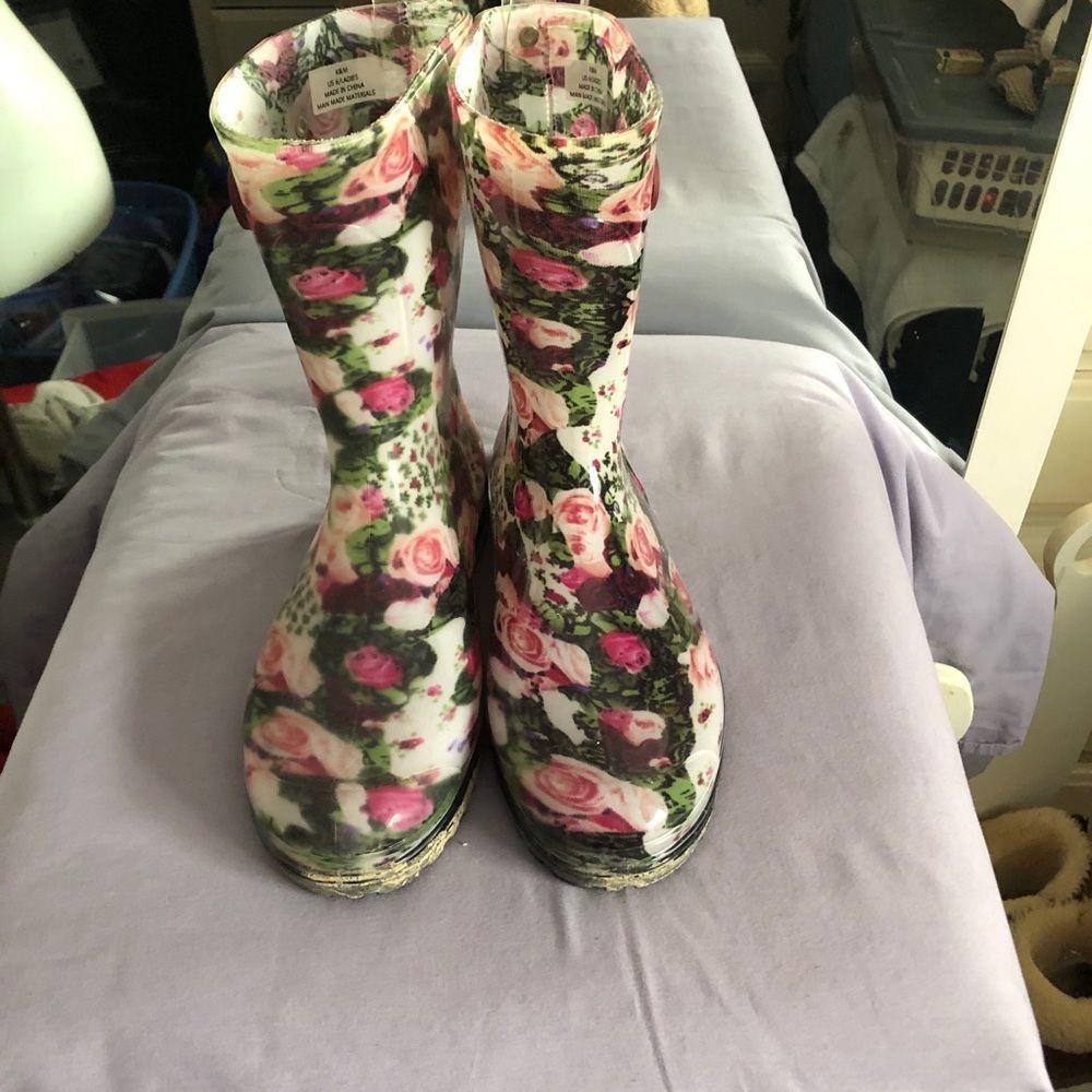 K&M Flowered short rubber boots